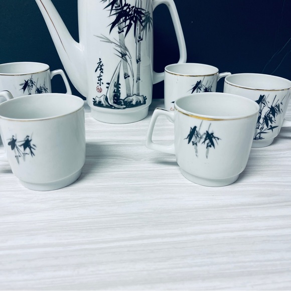 Vintage Japanese Saki Tea Pot Porcelain 6 Cups Set Gold Trim Bamboo - Picture 6 of 12